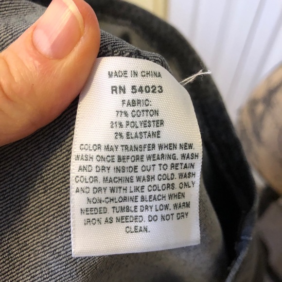 GAP 1969 gray sleeveless dress w/snakeskin print - Picture 9 of 9